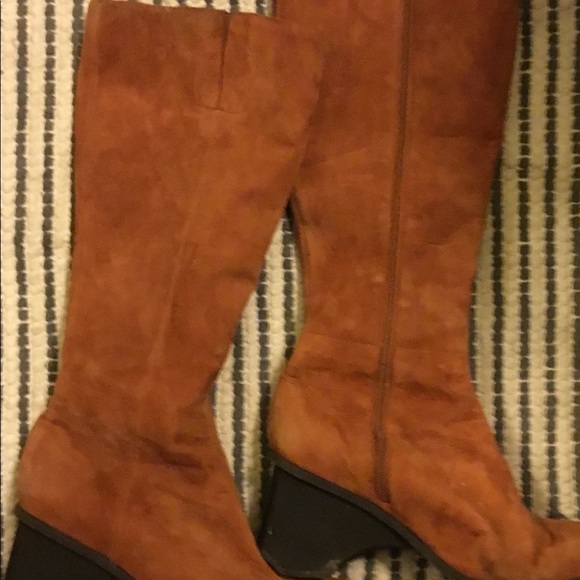 COPY - Brown suede knee hi boots - Picture 1 of 4